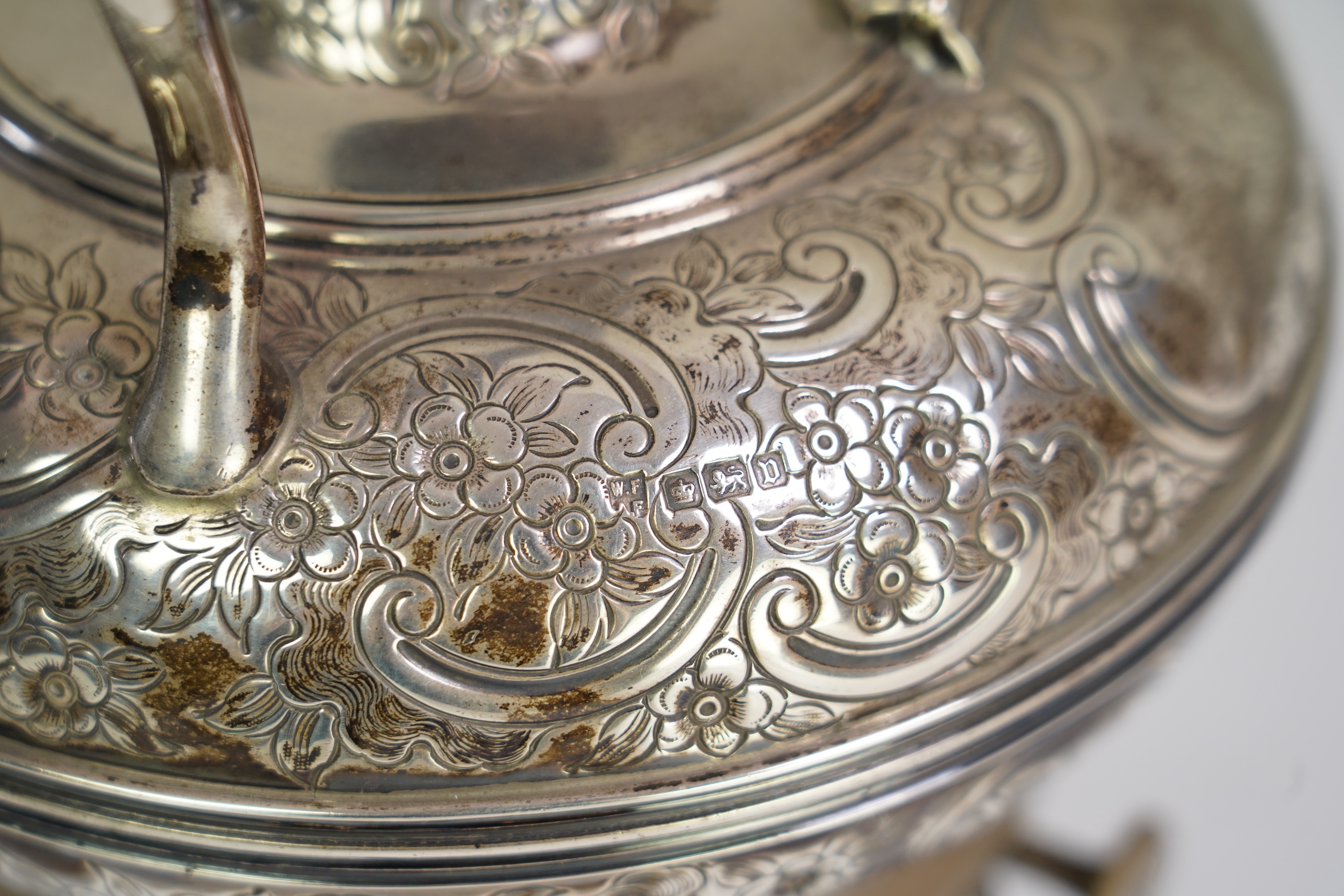 A George V silver spirit kettle, on stand with burner, by Fordham & Faulkner